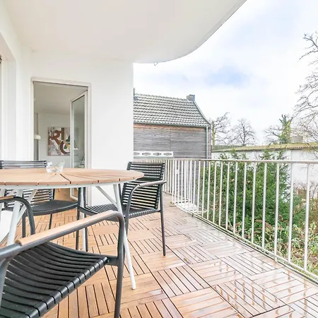 Apartman B16 Workers *